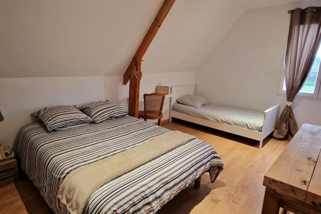 Appartement Charmant Et Spacieux Auxerre Exterior photo